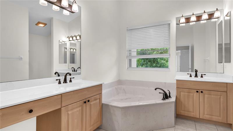 Image 21 of 52 For 4795 Classical Boulevard