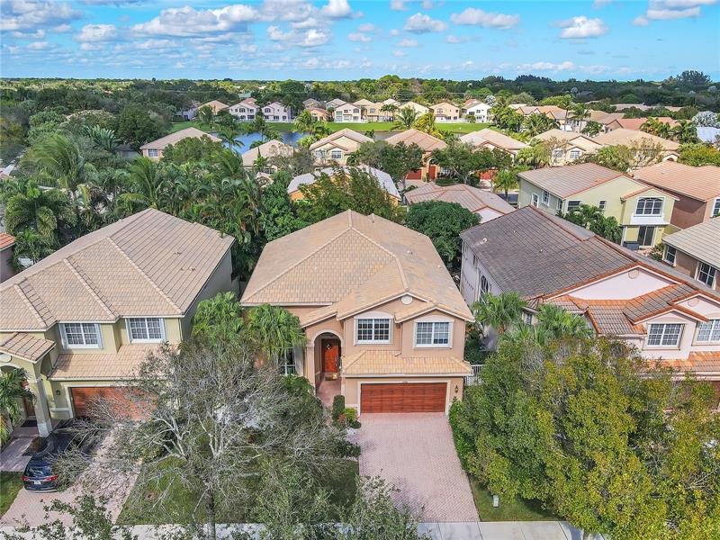 Image 4 of 52 For 4795 Classical Boulevard