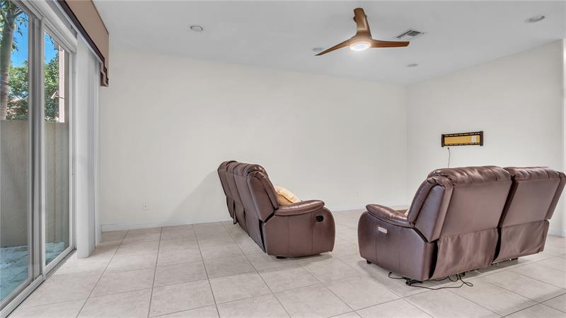 Image 41 of 52 For 4795 Classical Boulevard
