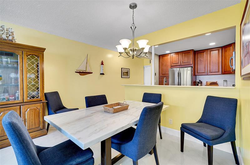 Image 12 of 50 For 3140 Ocean Dr  609