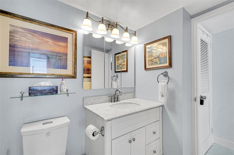 Image 21 of 50 For 3140 Ocean Dr  609