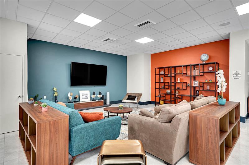 Image 32 of 50 For 3140 Ocean Dr  609