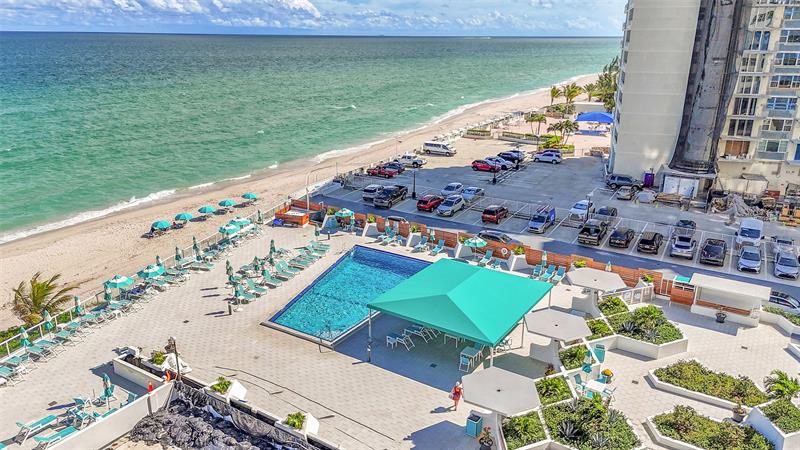 Image 39 of 50 For 3140 Ocean Dr  609