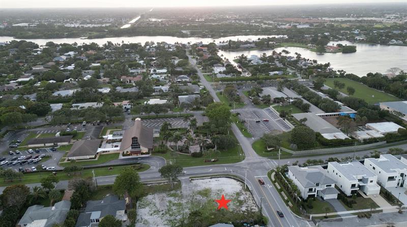 Image 5 of 7 For 2023 Swinton Ave.