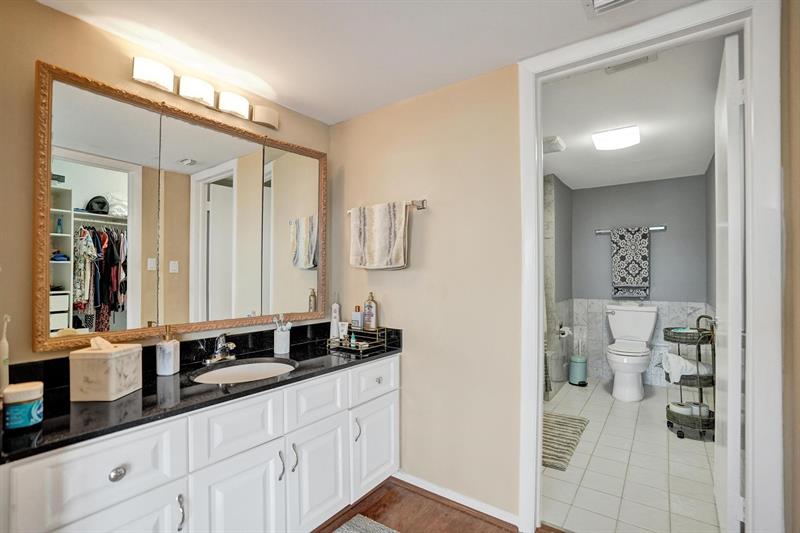 Image 23 of 50 For 3500 Galt Ocean Dr  807