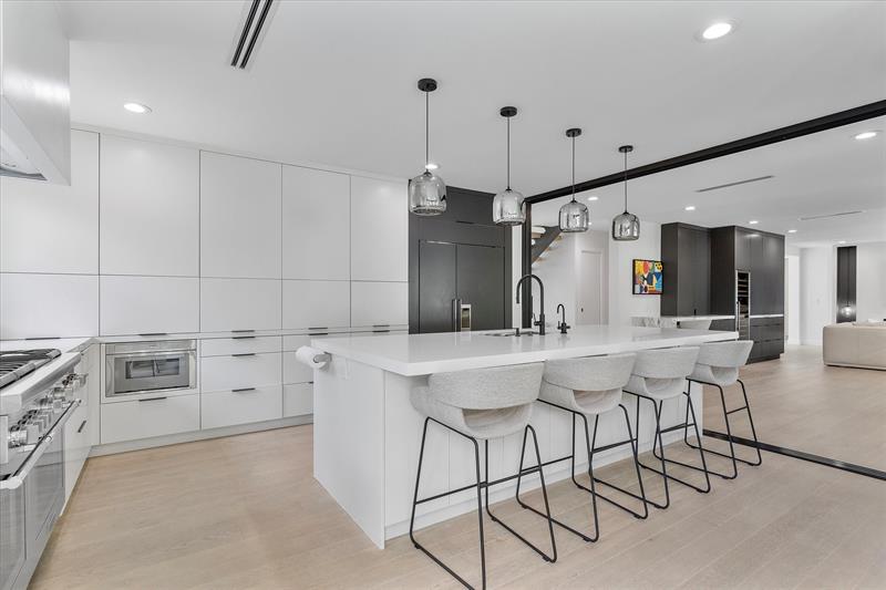 Image 25 of 99 For 9 Tahoe Ln