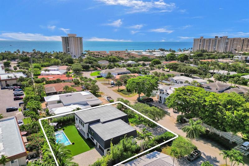 Image 3 of 99 For 9 Tahoe Ln