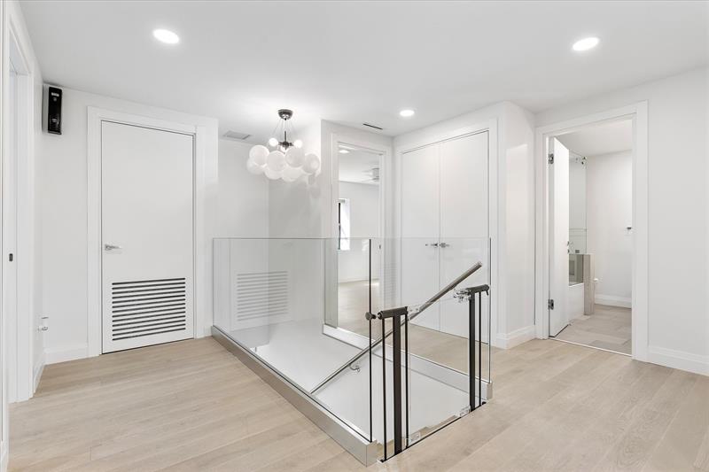 Image 41 of 99 For 9 Tahoe Ln