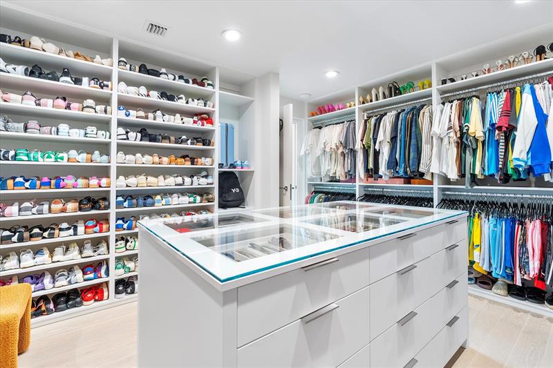 Image 47 of 99 For 9 Tahoe Ln