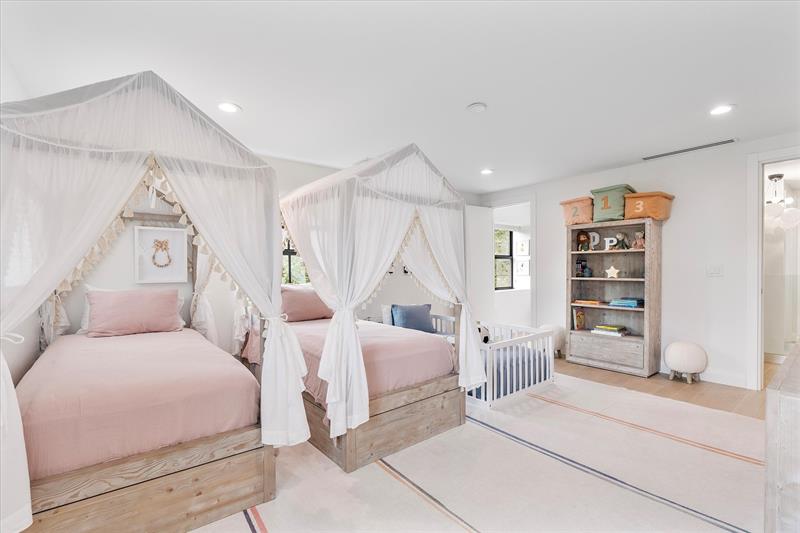 Image 56 of 99 For 9 Tahoe Ln