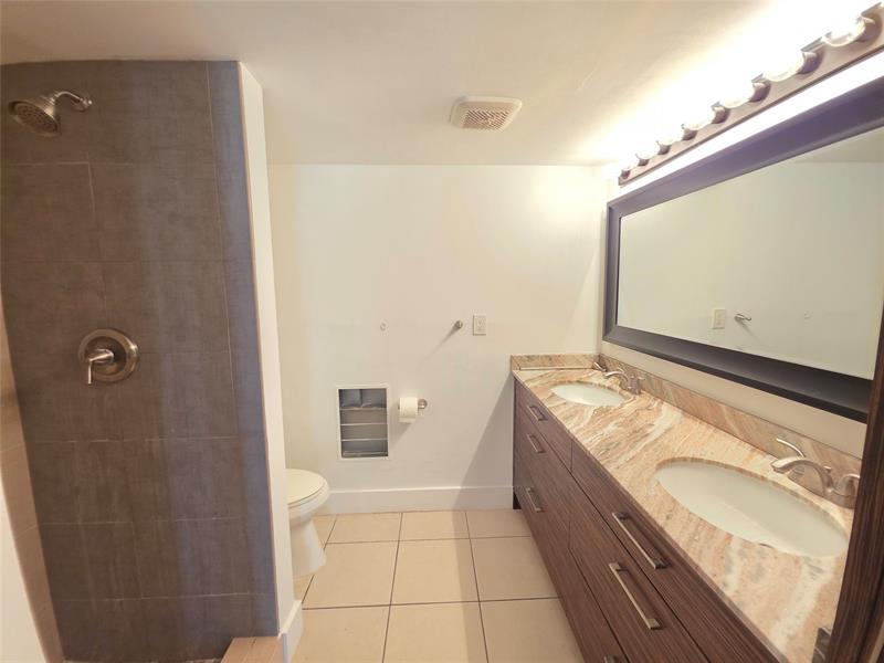 Image 24 of 34 For 2851 60th St  2851