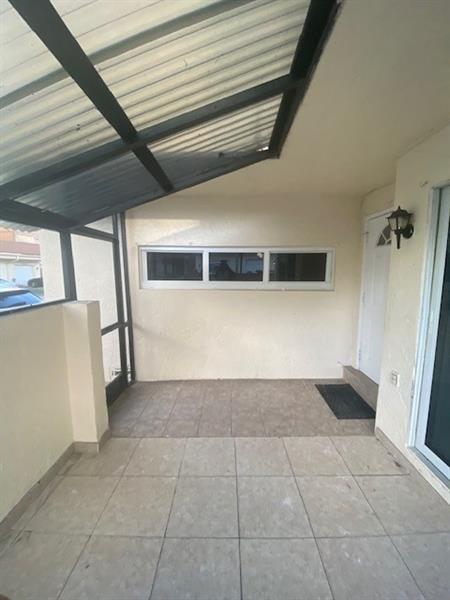 Image 4 of 32 For 871 81 Terr  1