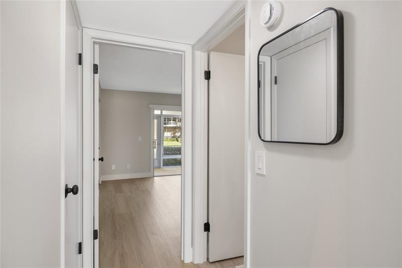 Image 10 of 39 For 18 Vista Gardens Trl  105