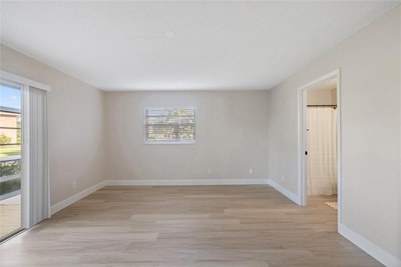 Image 16 of 39 For 18 Vista Gardens Trl  105