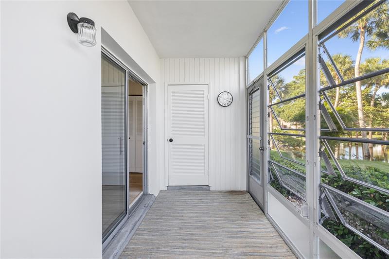 Image 23 of 39 For 18 Vista Gardens Trl  105