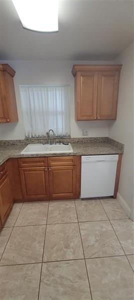Image 19 of 26 For 9421 Evergreen Pl  102