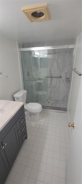 Image 24 of 26 For 9421 Evergreen Pl  102