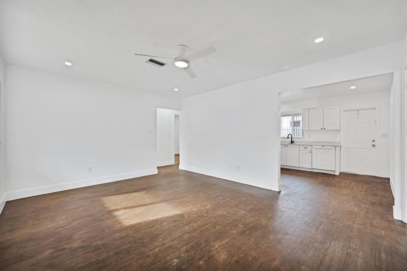 Image 10 of 18 For 238 7th St  