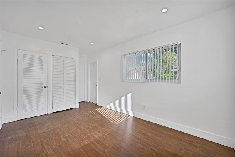 Image 12 of 18 For 238 7th St  