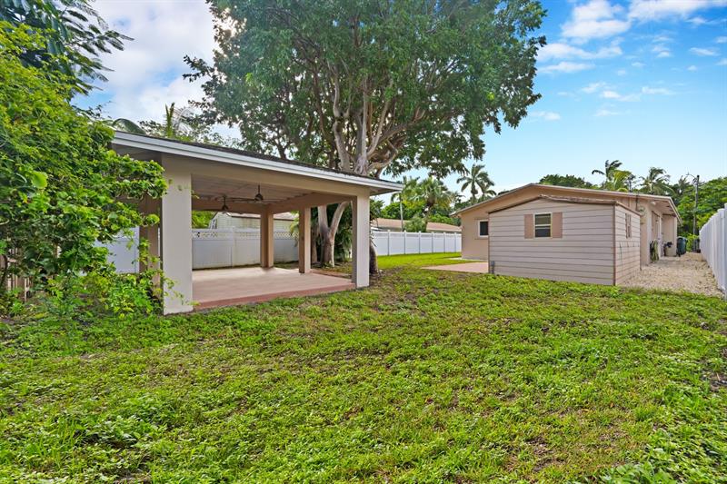 Image 6 of 18 For 238 7th St  