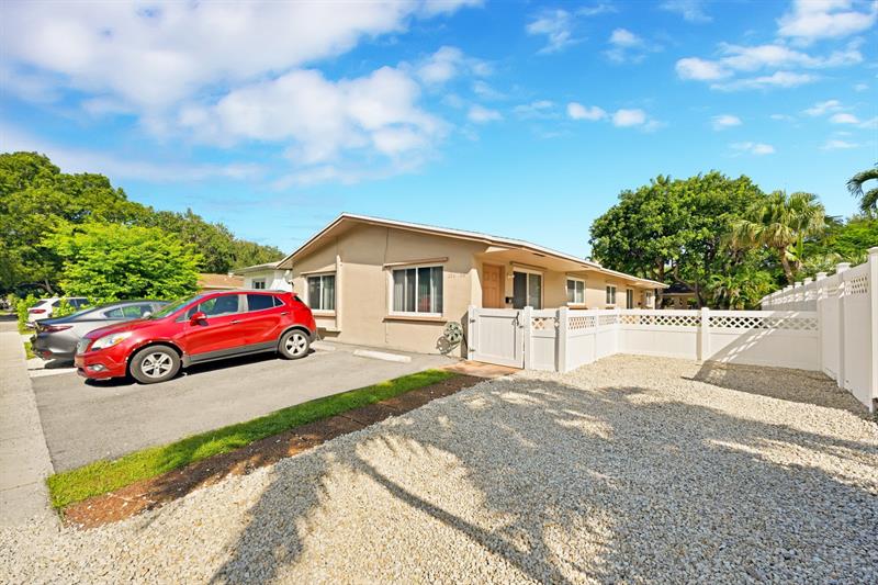 Image 7 of 18 For 238 7th St  