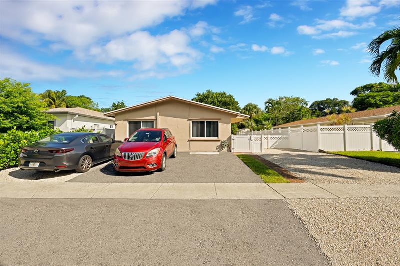 Image 8 of 18 For 238 7th St  