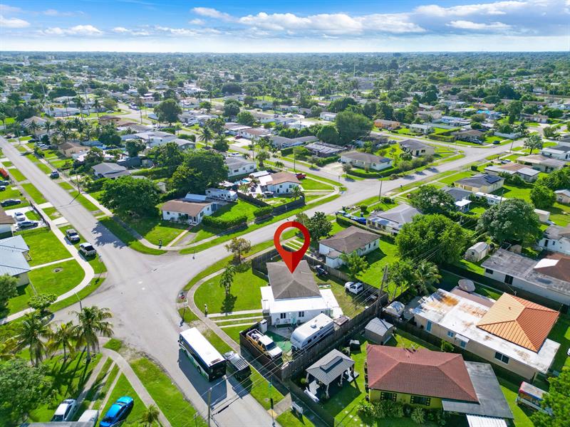 Image 45 of 49 For 14800 Buchanan St