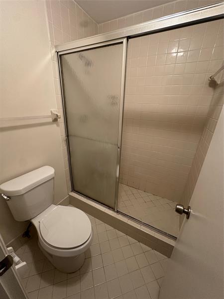 Image 11 of 13 For 3034 Coral Springs Dr  202