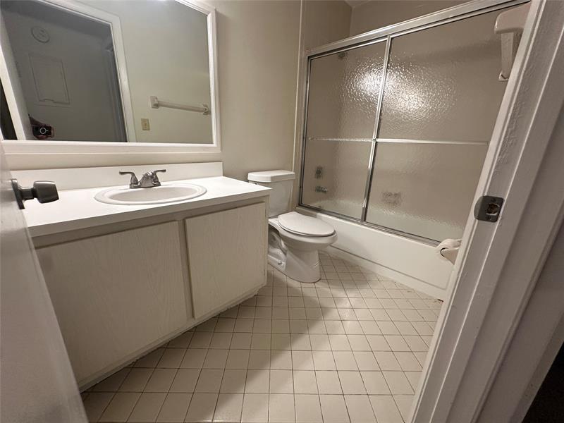 Image 9 of 13 For 3034 Coral Springs Dr  202
