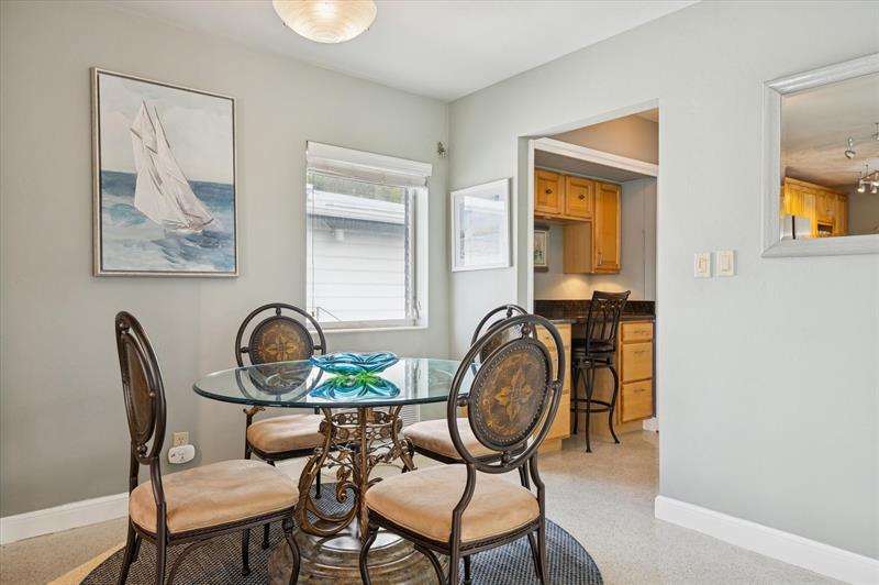 Image 10 of 23 For 561 Bayshore Dr  1