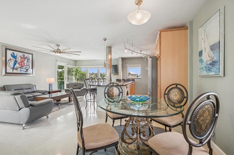 Image 9 of 23 For 561 Bayshore Dr  1