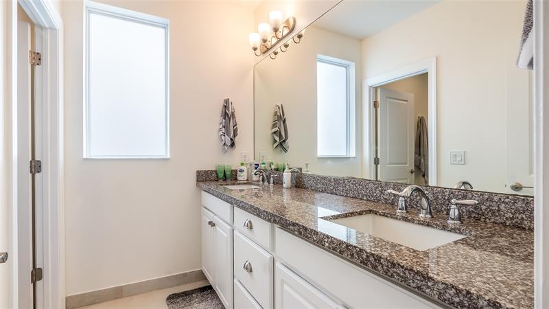 Image 32 of 42 For 5041 Beland Dr