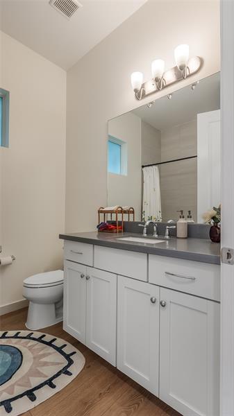 Image 34 of 42 For 5041 Beland Dr
