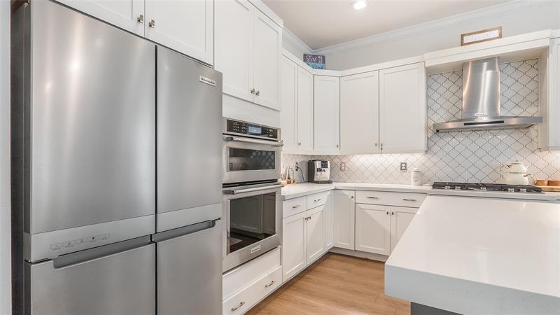 Image 7 of 42 For 5041 Beland Dr