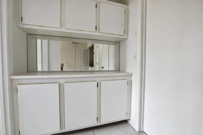 Image 25 of 41 For 2050 Discovery Cir  0