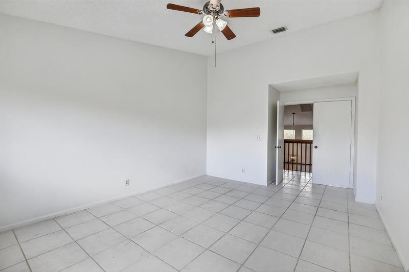 Image 31 of 41 For 2050 Discovery Cir  0