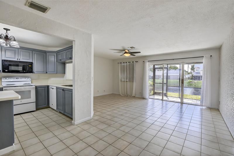 Image 9 of 41 For 2050 Discovery Cir  0