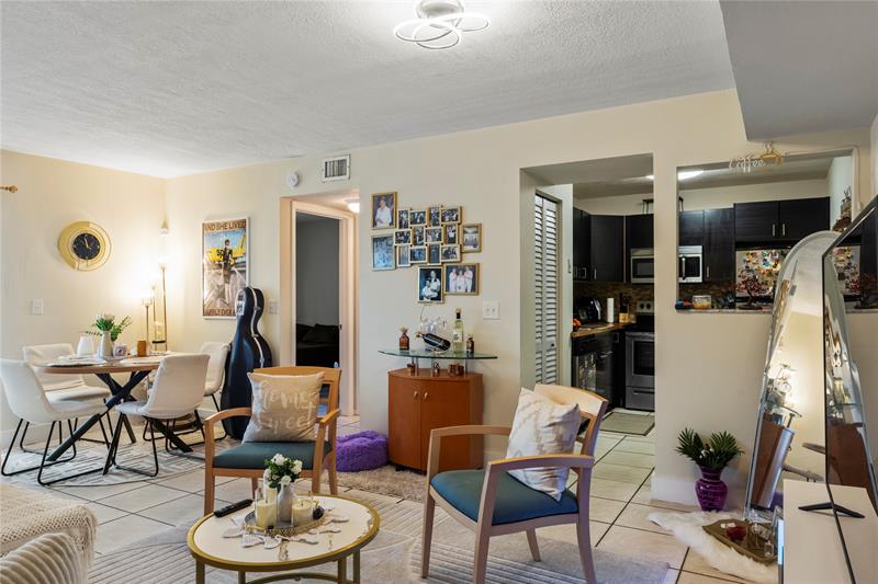 Image 10 of 68 For 10710 Royal Palm Blvd  2-2