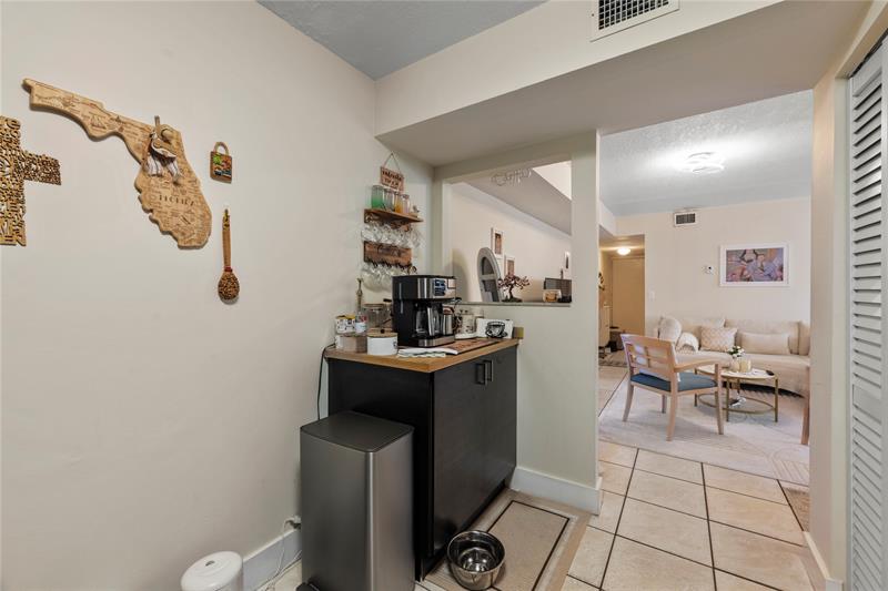 Image 23 of 68 For 10710 Royal Palm Blvd  2-2