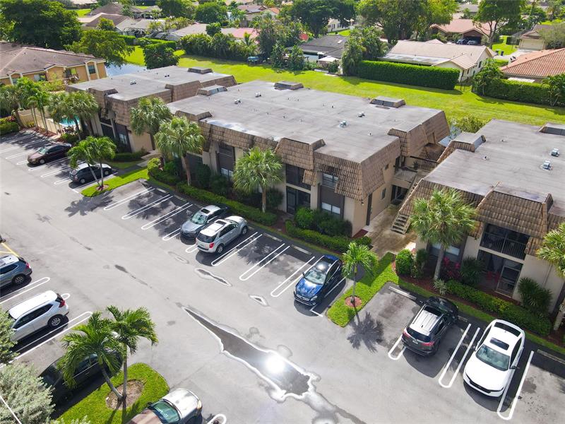 Image 45 of 68 For 10710 Royal Palm Blvd  2-2