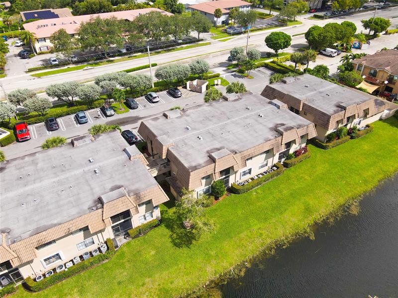 Image 49 of 68 For 10710 Royal Palm Blvd  2-2