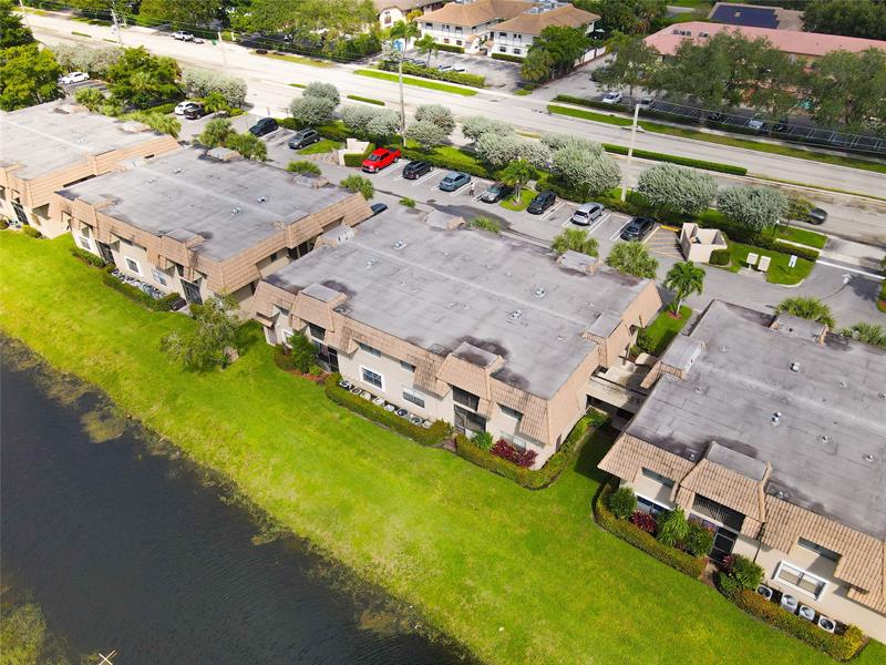 Image 51 of 68 For 10710 Royal Palm Blvd  2-2