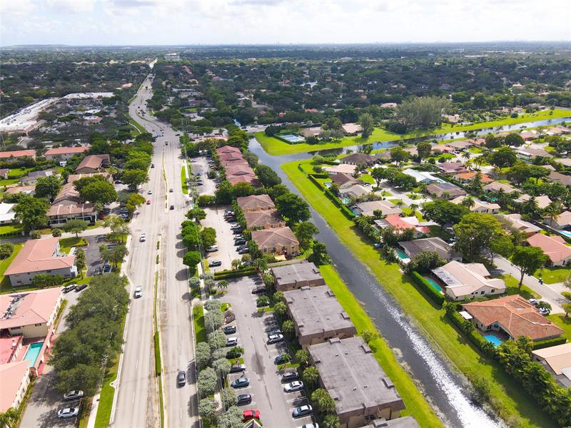 Image 54 of 68 For 10710 Royal Palm Blvd  2-2