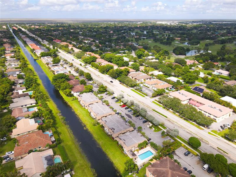 Image 57 of 68 For 10710 Royal Palm Blvd  2-2