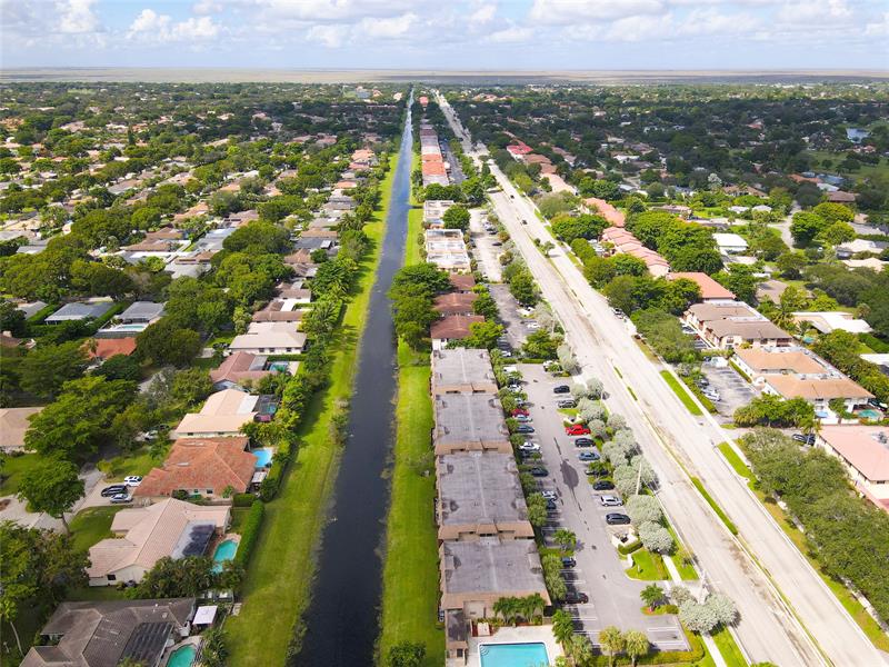 Image 58 of 68 For 10710 Royal Palm Blvd  2-2