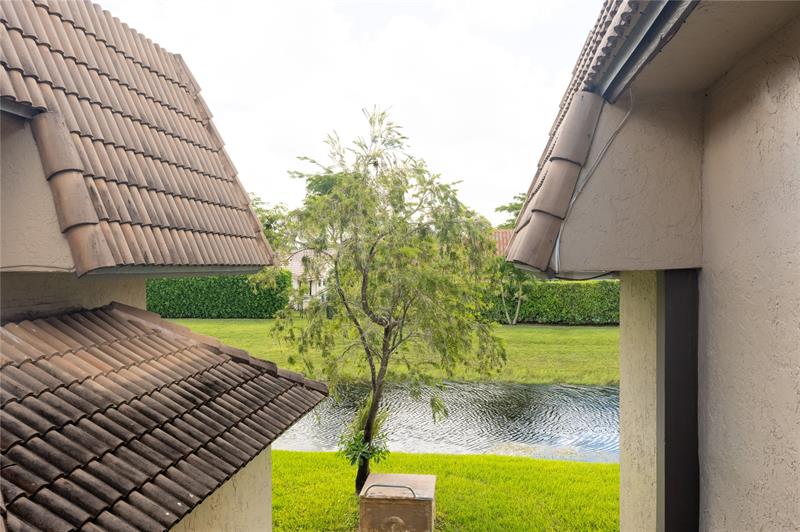 Image 65 of 68 For 10710 Royal Palm Blvd  2-2
