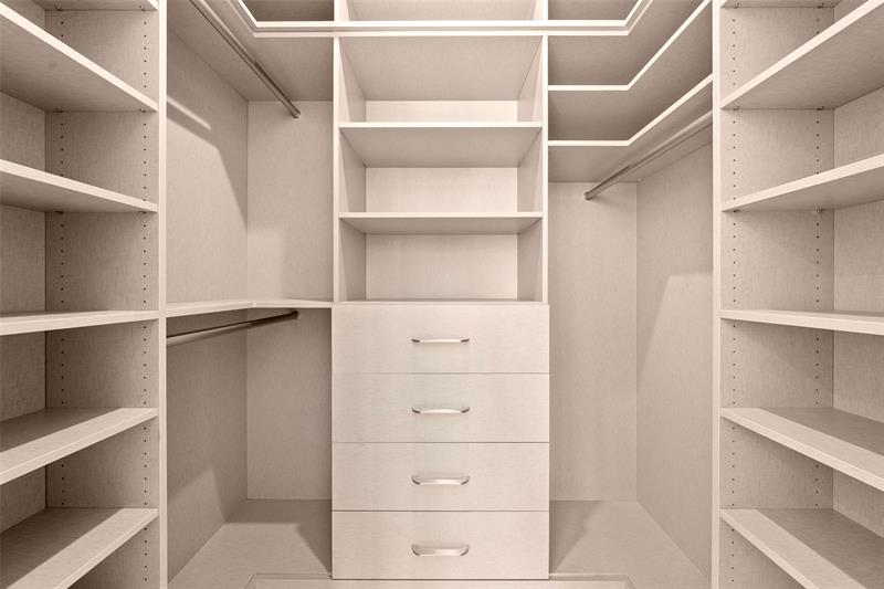 Image 24 of 87 For 24 Fiesta Way