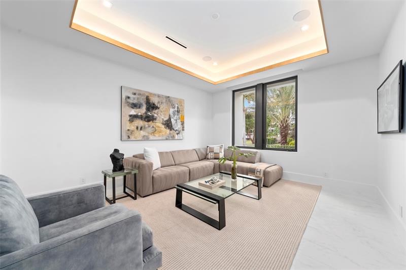 Image 28 of 87 For 24 Fiesta Way