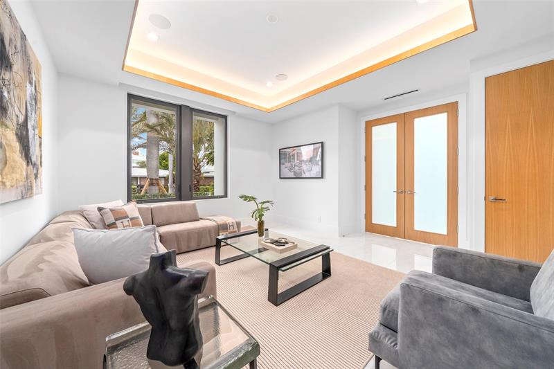 Image 29 of 87 For 24 Fiesta Way