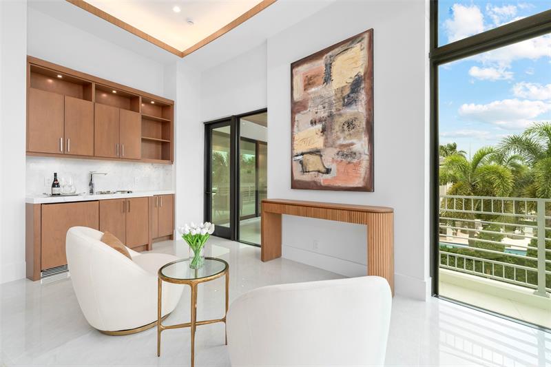 Image 35 of 87 For 24 Fiesta Way